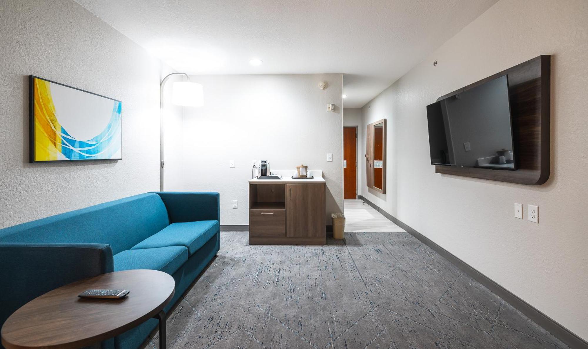 Holiday Inn Express Hotel And Suites Saint Robert By Ihg Bagian luar foto