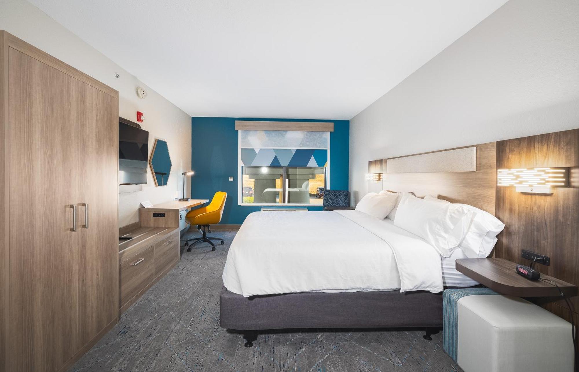Holiday Inn Express Hotel And Suites Saint Robert By Ihg Bagian luar foto