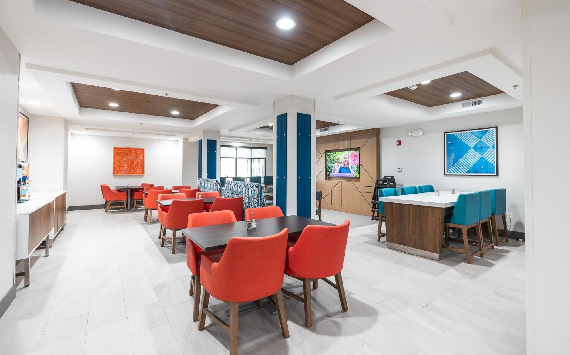 Holiday Inn Express Hotel And Suites Saint Robert By Ihg Bagian luar foto